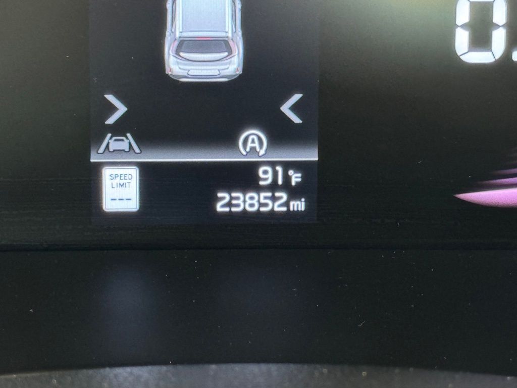 2023 Kia Soul S White at Community Kia
