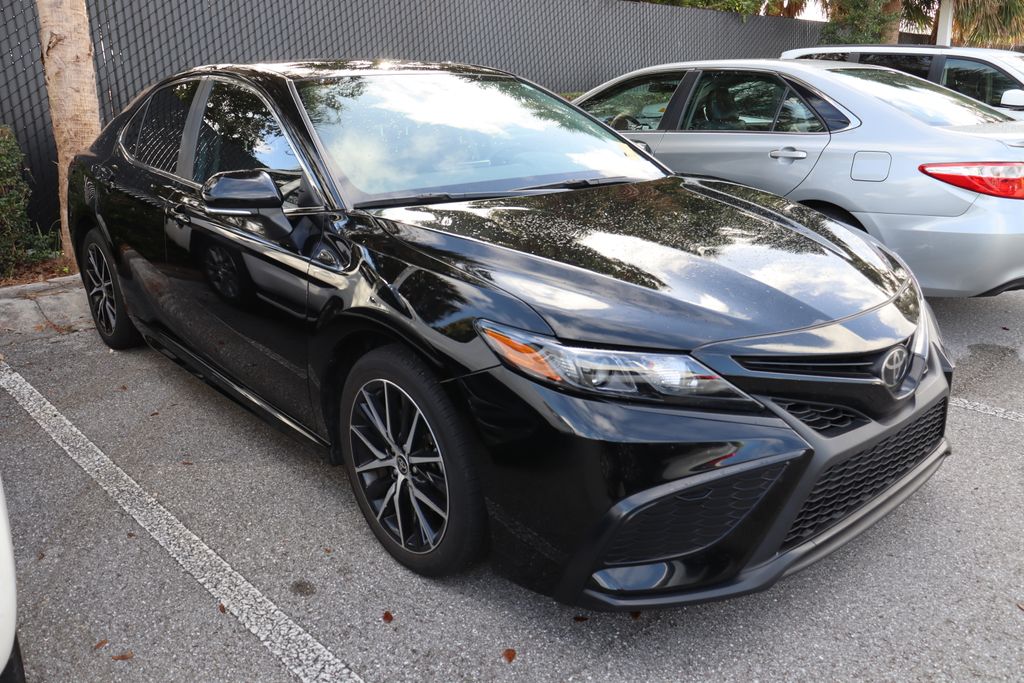 2023 Toyota Camry SE 6