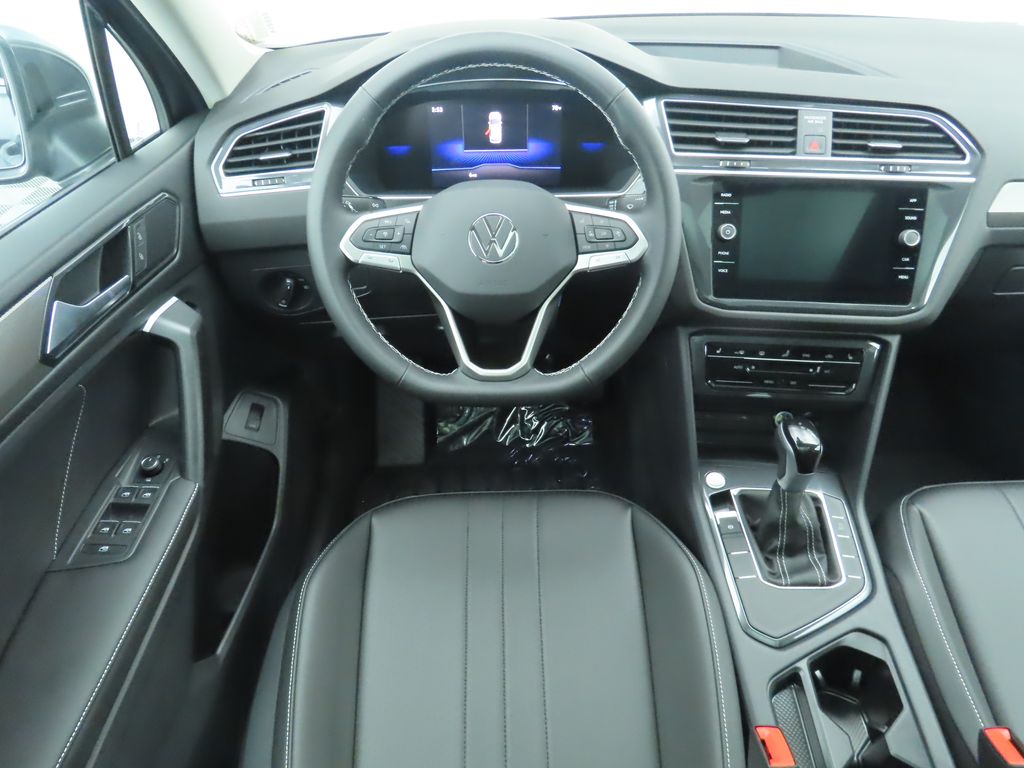 2024 Volkswagen Tiguan 2.0T 11