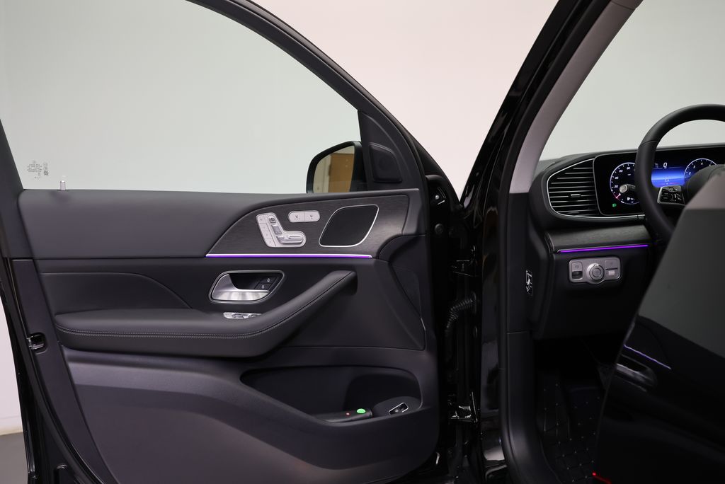 Thumbnail: 2026 Mercedes-Benz GLE - 31