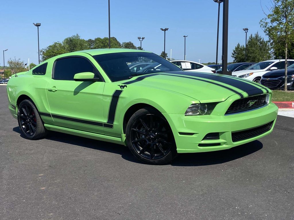 2014 Ford Mustang V6 Premium Coupe RWD