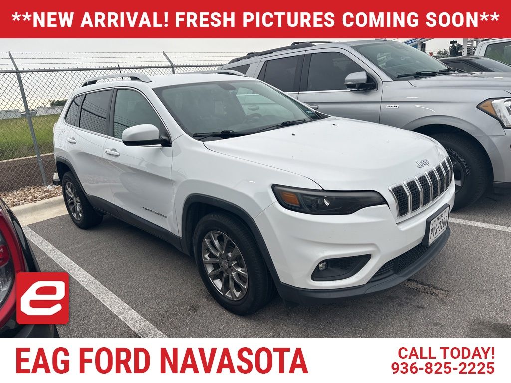 2019 Jeep Cherokee Latitude Plus White at DeMontrond Automotive Group