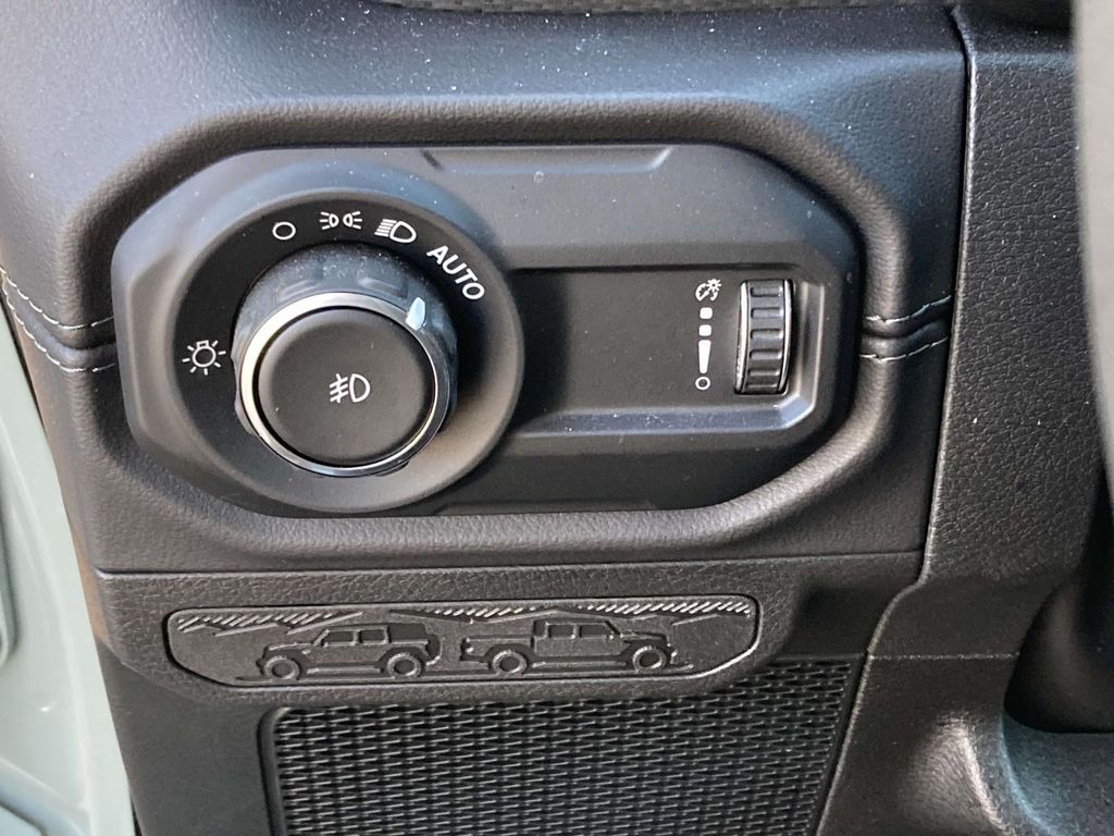 Used 2024 Gray Jeep Rubicon image 20