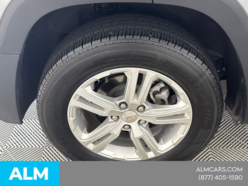 Used 2024 Silver GMC SLE image 20
