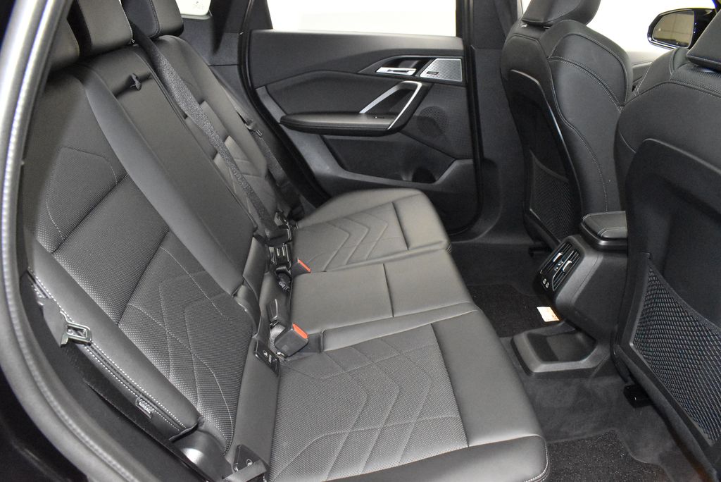 Thumbnail: 2024 BMW X1 - 31