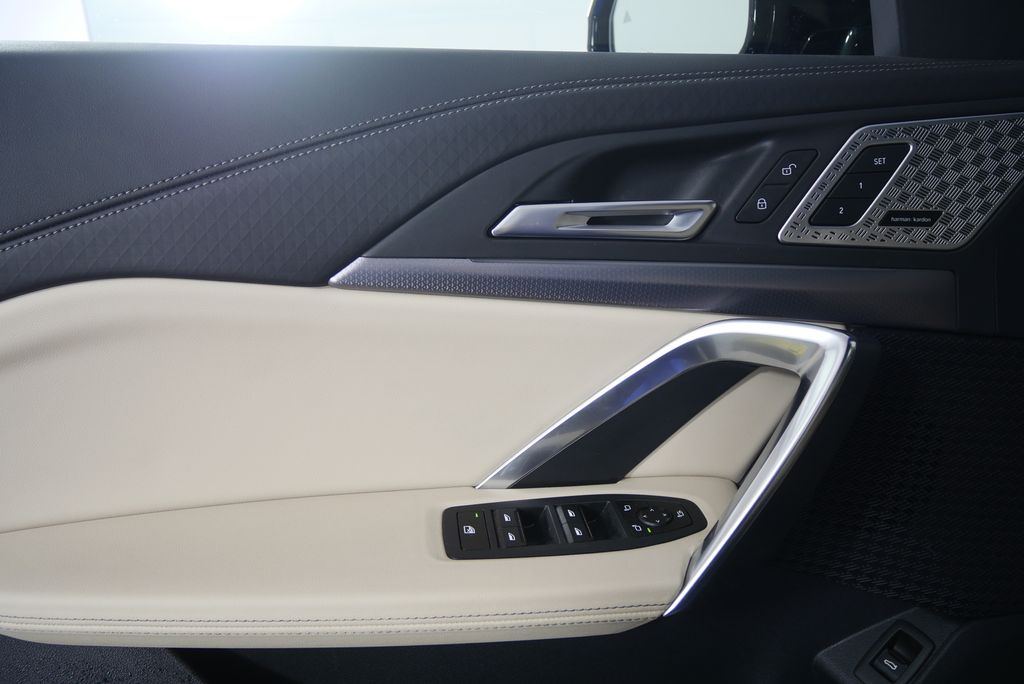 Thumbnail: 2025 BMW X2 - 8