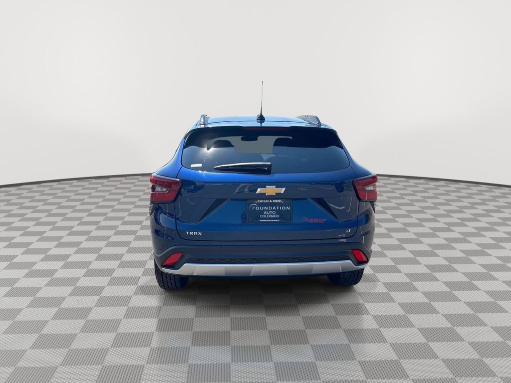 Used 2024 Chevrolet Trax SUV