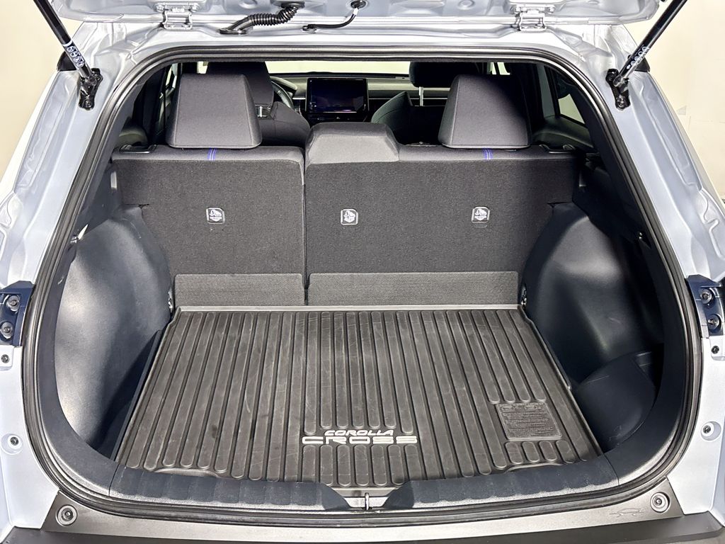 2024 Toyota Corolla Cross Hybrid SE