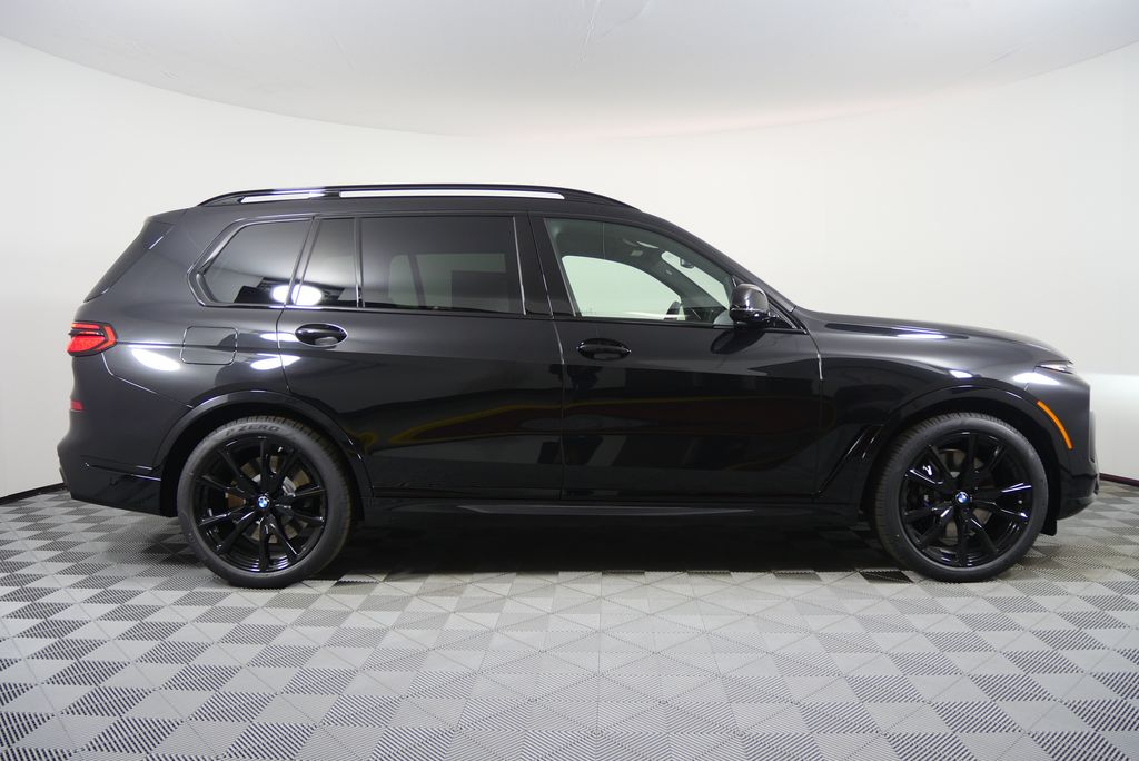 Thumbnail: 2026 BMW X7 - 2