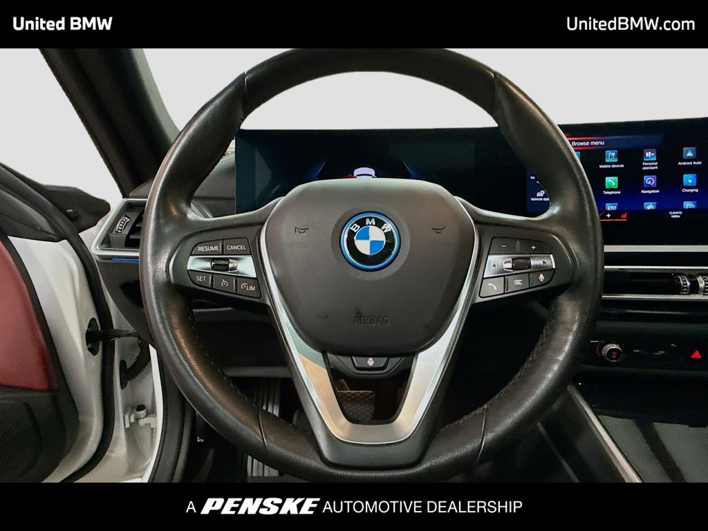 Thumbnail: 2023 BMW i4 - 6