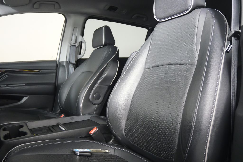 Thumbnail: 2022 Honda Odyssey - 10