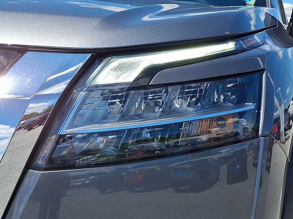 2024 Nissan Pathfinder — photo 10