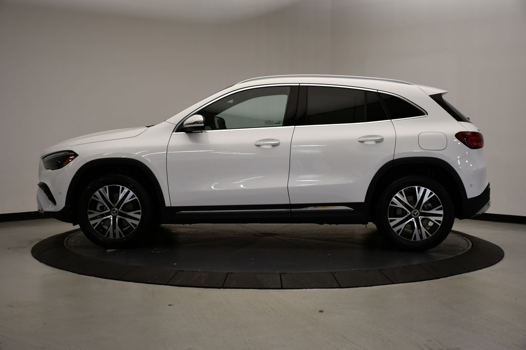 Thumbnail: 2026 Mercedes-Benz GLA - 2