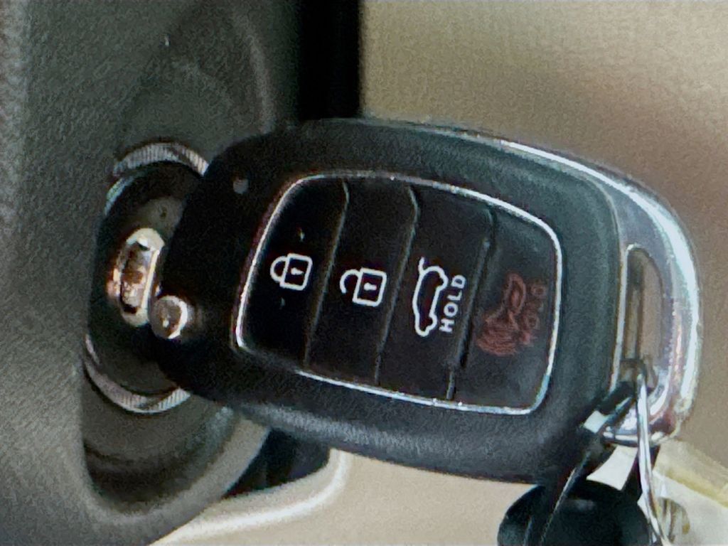 Used Car 2017 Hyundai Tucson  Se For Sale Under $15,000 In Austin, Texas