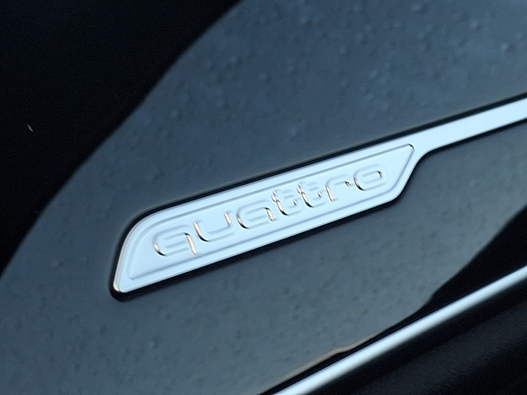 Thumbnail: 2023 Audi A8 - 25