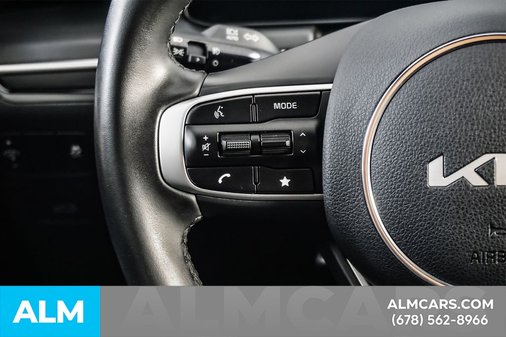 Used 2025 Gray Kia GT-Line image 25