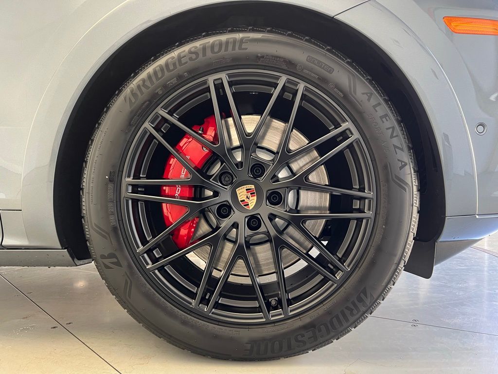 Thumbnail: 2026 Porsche Cayenne - 28