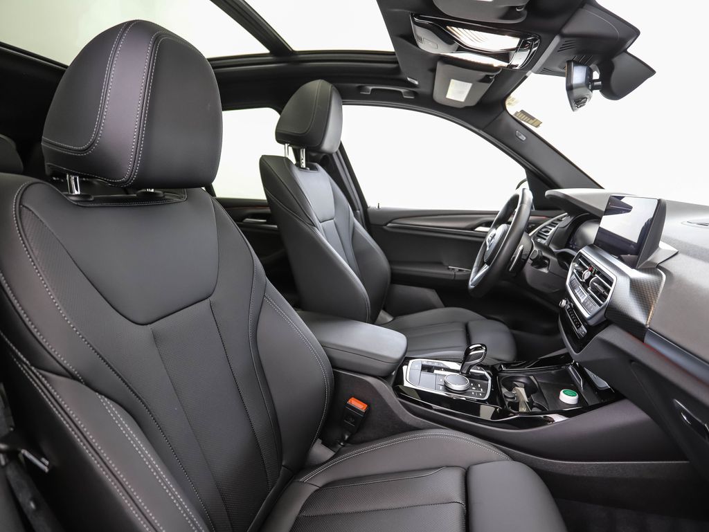 Thumbnail: 2023 BMW X3 - 31