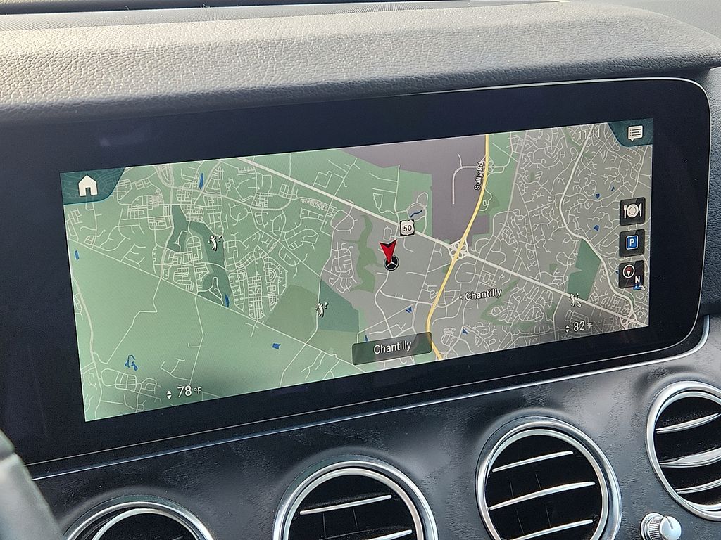 Thumbnail: 2022 Mercedes-Benz E-Class - 17