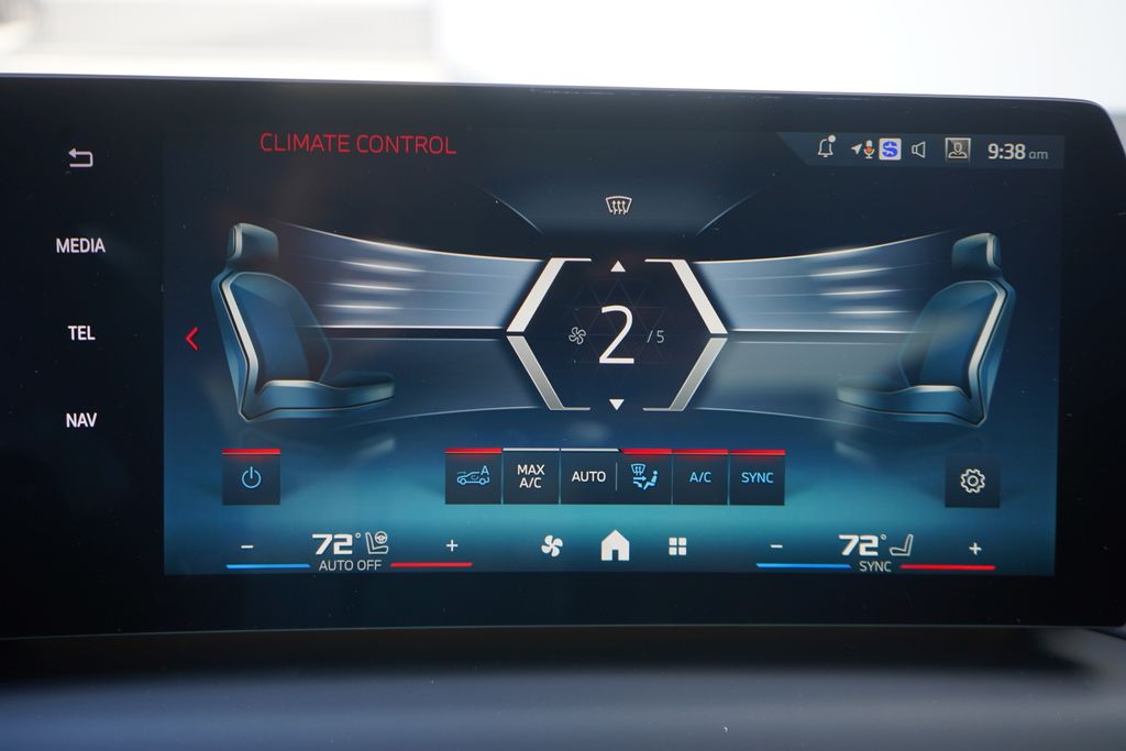 2025 BMW 2 Series M235i xDrive 19