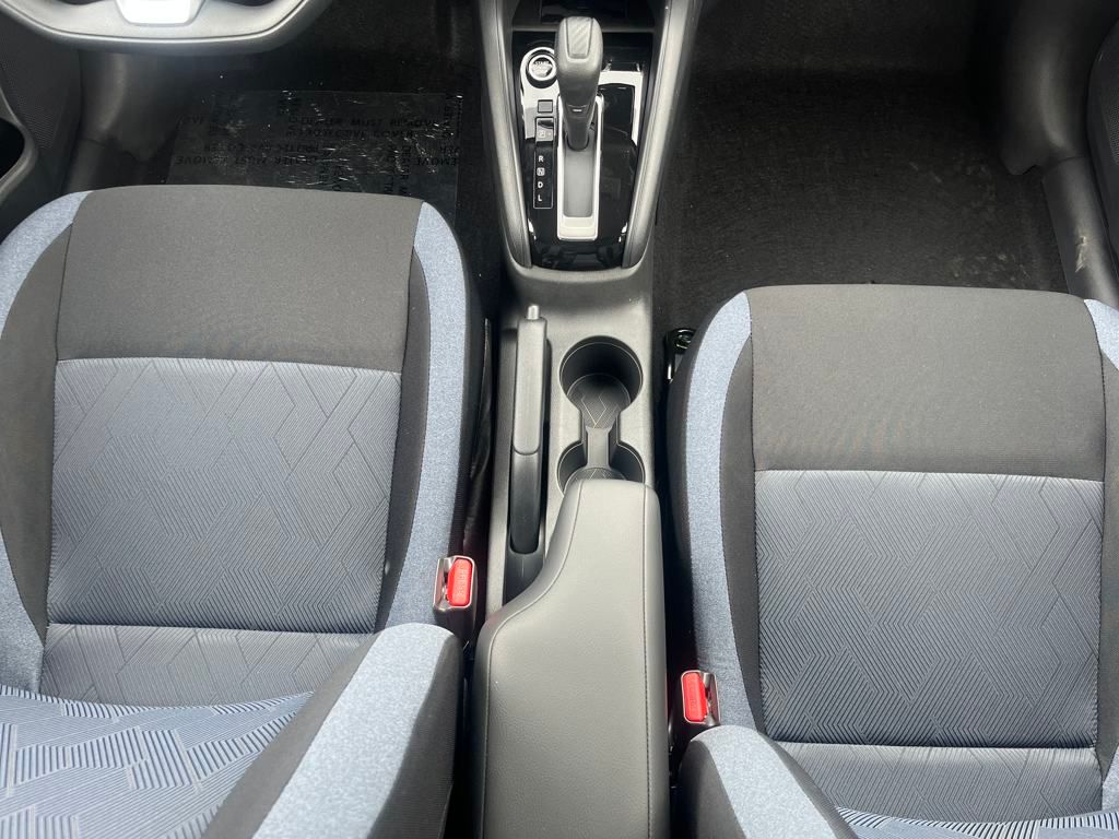 2025 Nissan Versa 1.6 SV photo