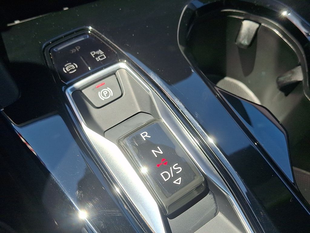Thumbnail: 2025 Audi Q5 - 15
