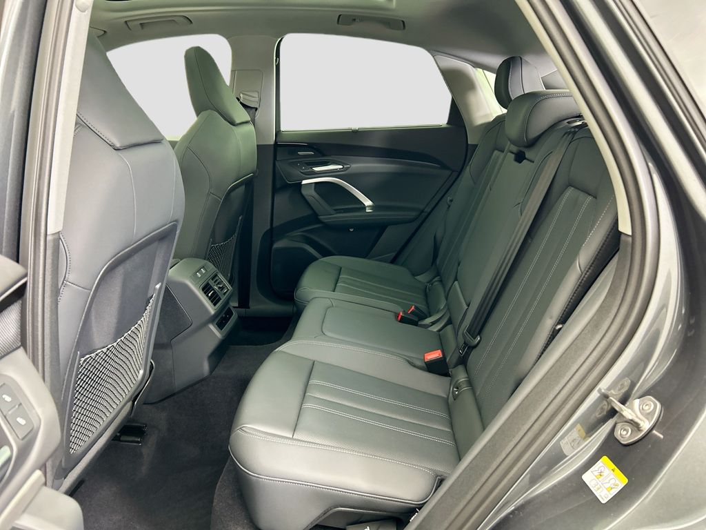 Thumbnail: 2025 Audi Q5 - 21