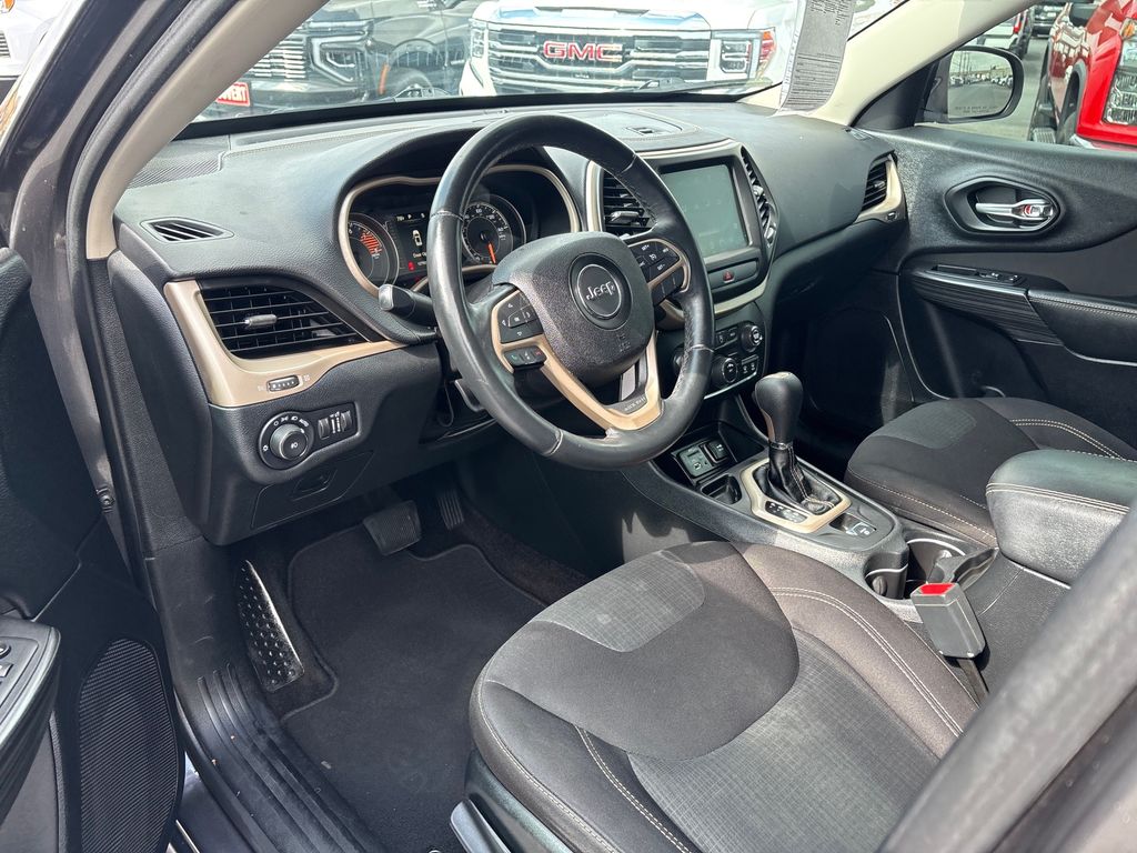 Used Car 2017 Jeep Cherokee  Latitude For Sale Under $15,000 In Austin, Texas