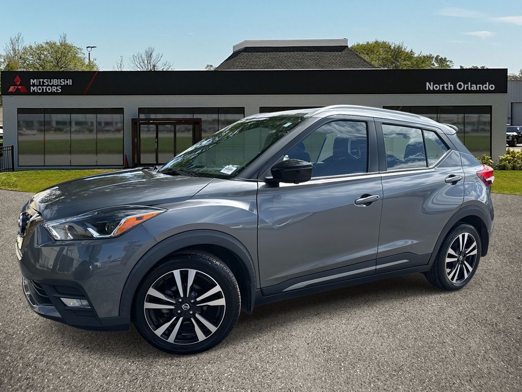 2020 Nissan Kicks SR