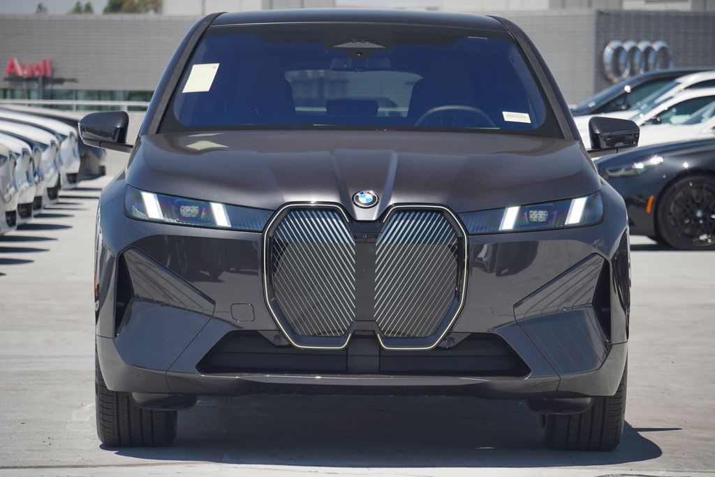 Thumbnail: 2026 BMW iX - 2