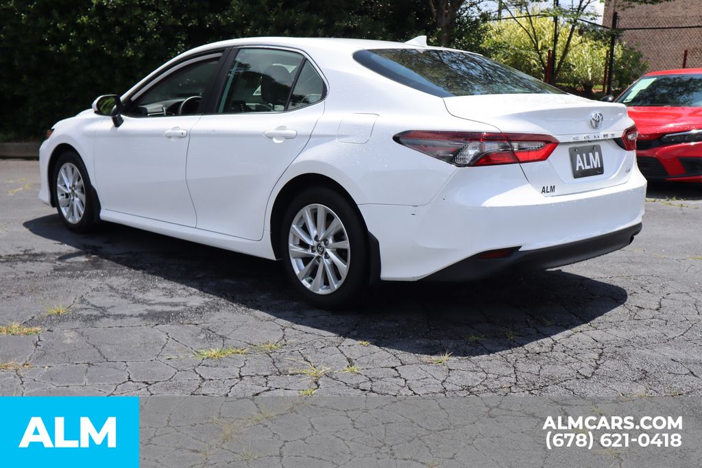 2023 Toyota Camry LE photo 8