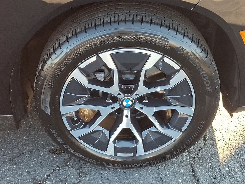 Thumbnail: 2025 BMW X3 - 8