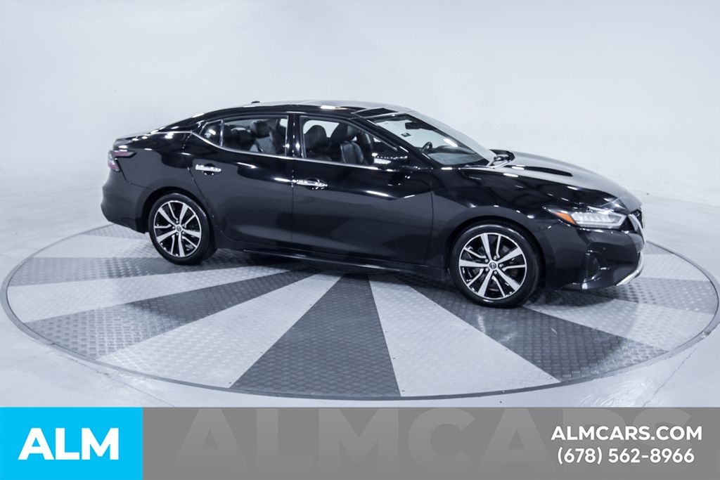 Used 2023 Black Nissan 3.5 SL image 13