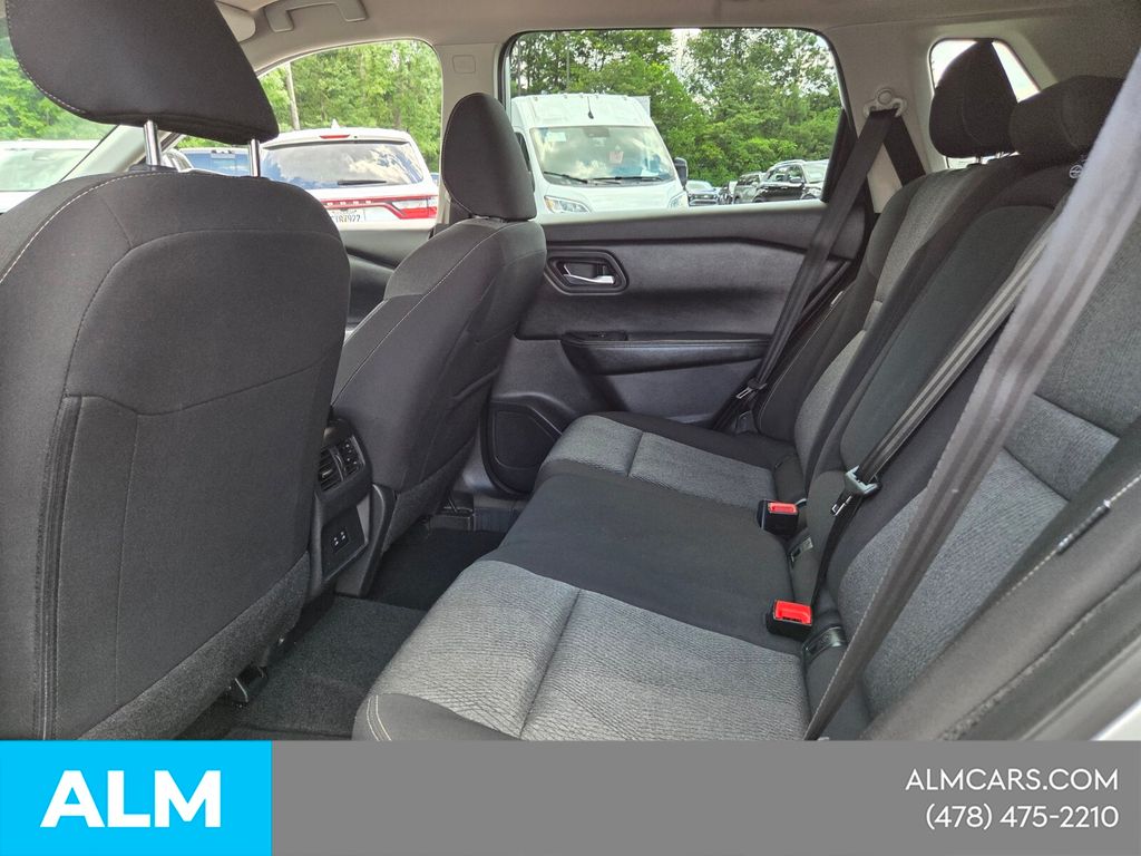 Used 2025 Silver Nissan SV image 9