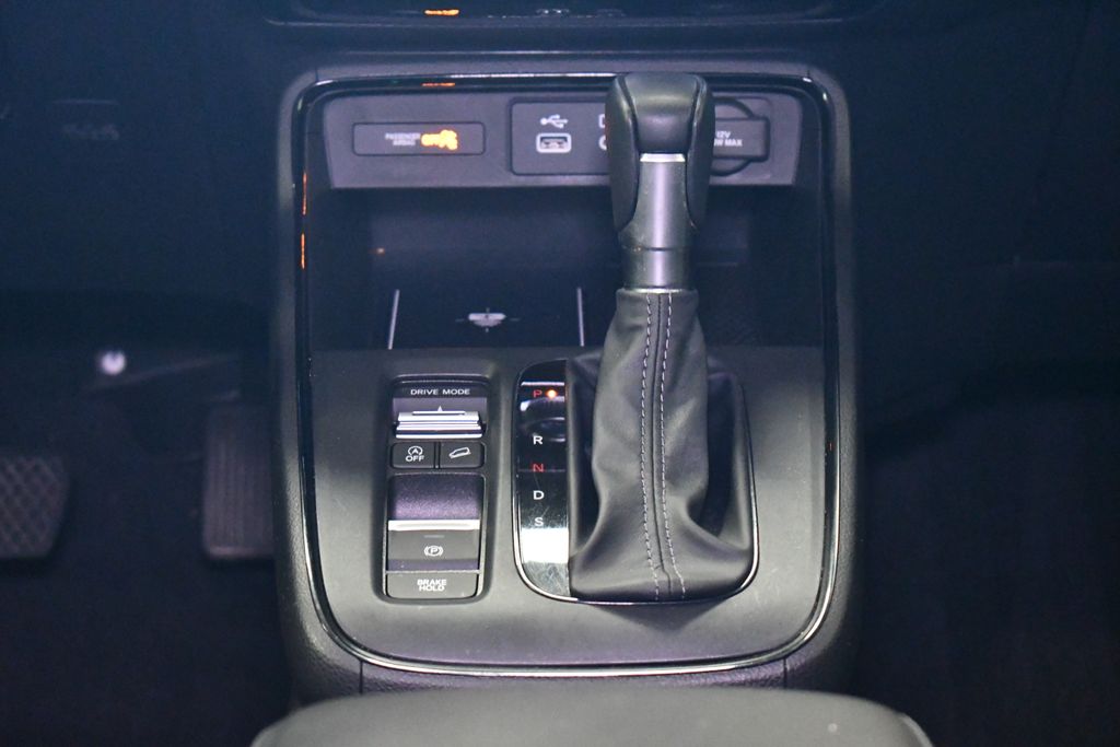 Thumbnail: 2023 Honda CR-V - 21