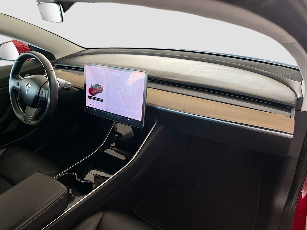 Used 2018 Red Tesla Mid Range image 29