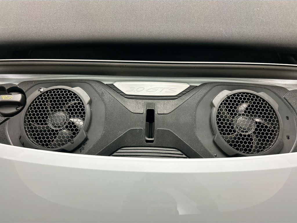 Thumbnail: 2024 Porsche 911 - 24