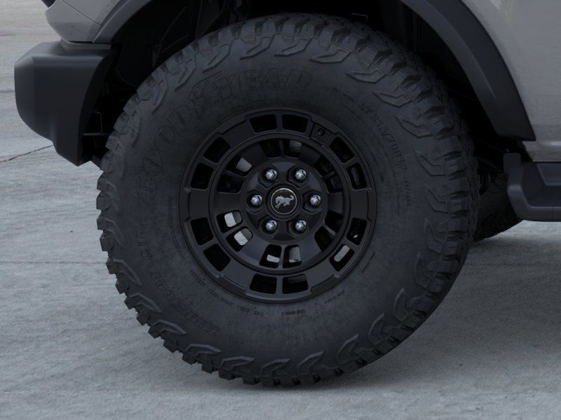 2026 Avalanche Gray Ford Bronco Outer Banks 4X4 SUV