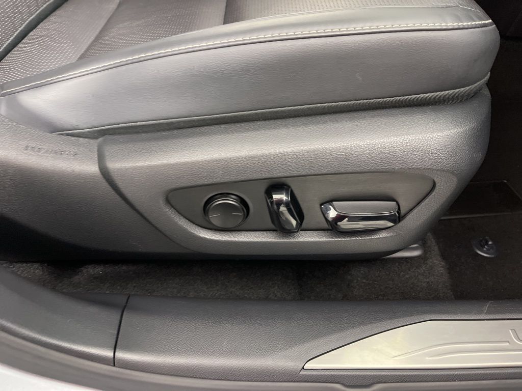 Thumbnail: 2024 Lexus RX - 7