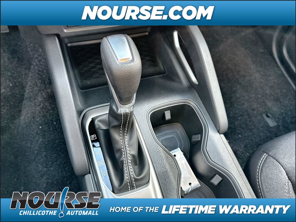 2025 Nissan Frontier SV photo
