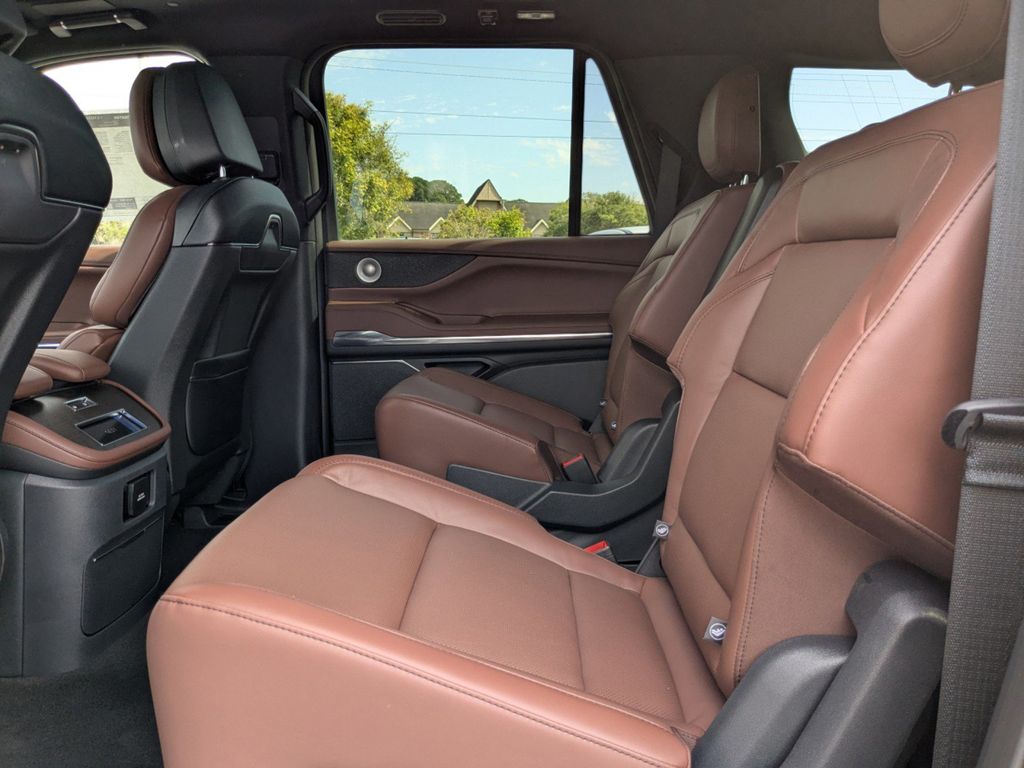 2025 Lincoln Navigator Reserve L