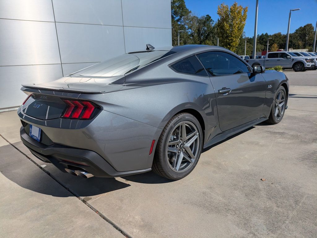 2025 Ford Mustang GT Premium Fastback