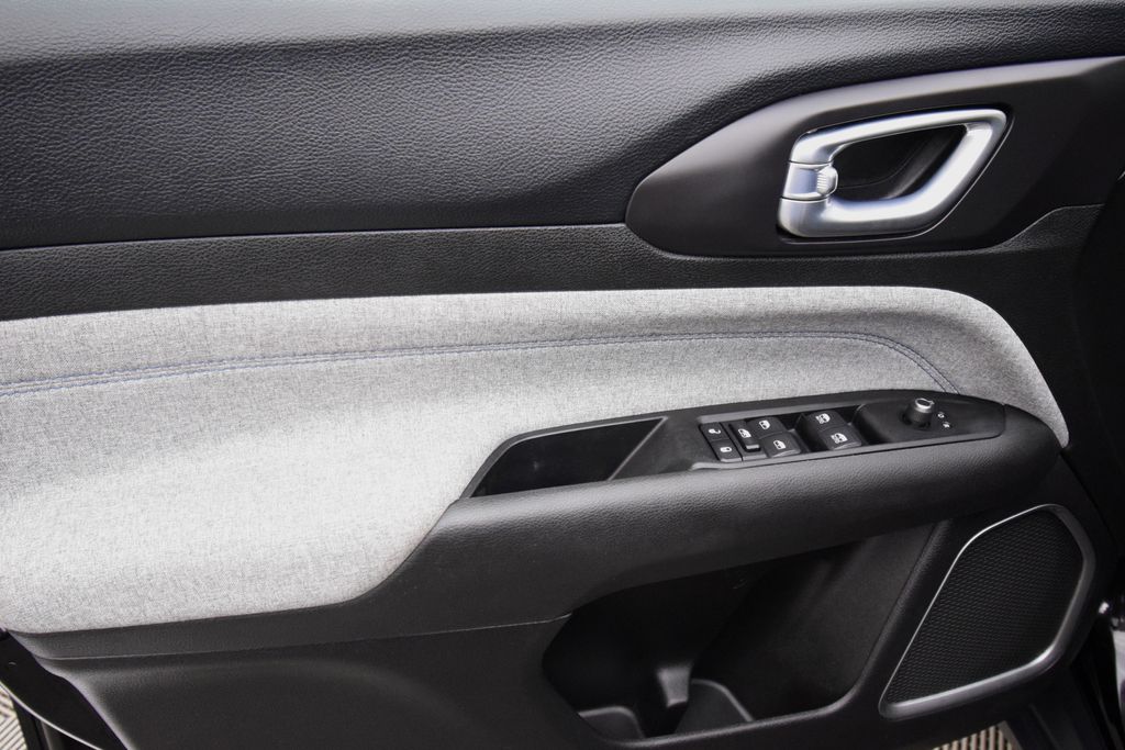 used 2022 Jeep Compass car, priced at $20,400