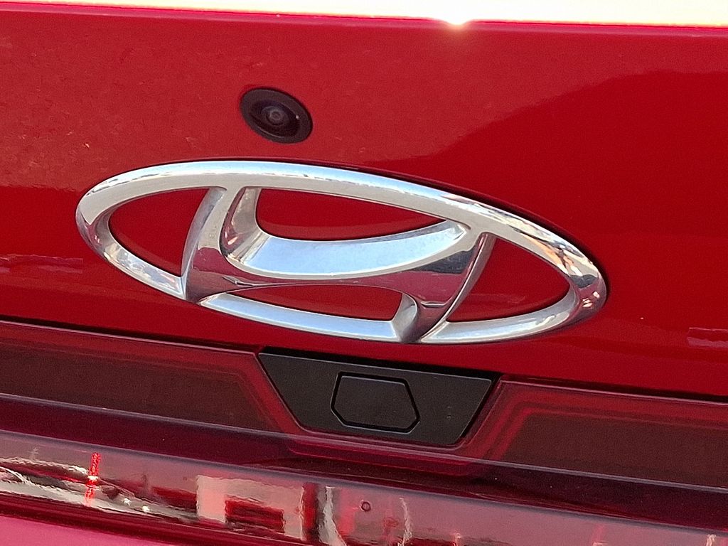 Thumbnail: 2023 Hyundai Elantra - 31