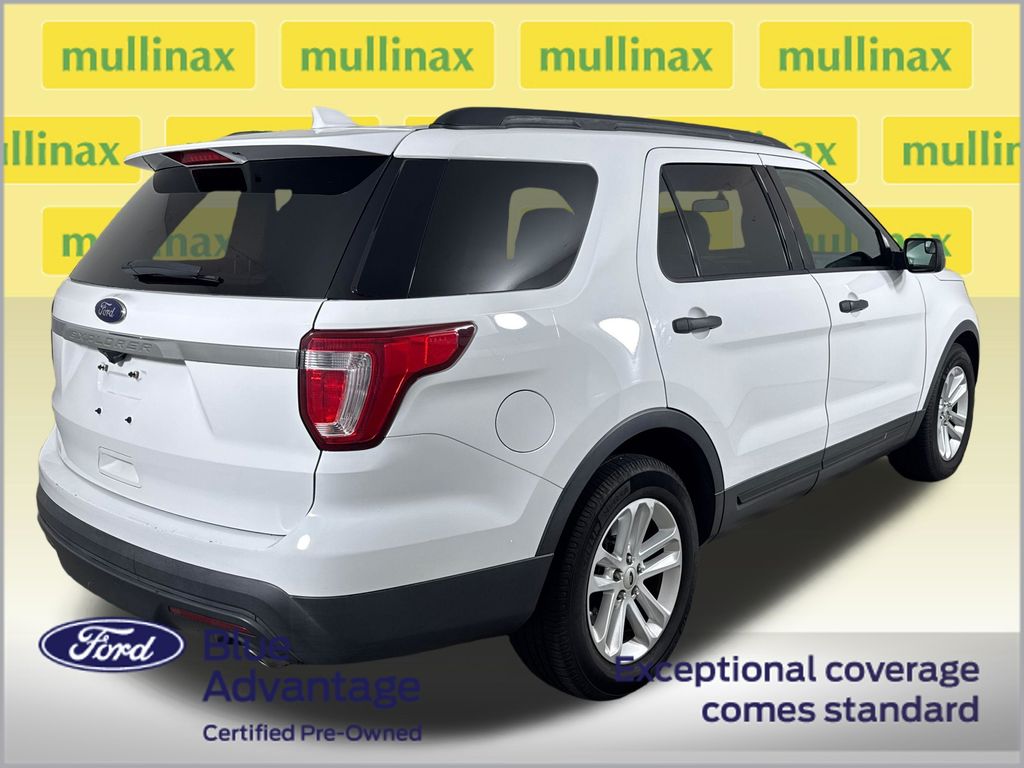 Certified Used 2017 White Ford Base image 4