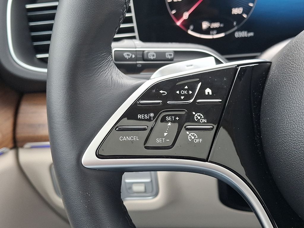 Thumbnail: 2026 Mercedes-Benz GLE - 22