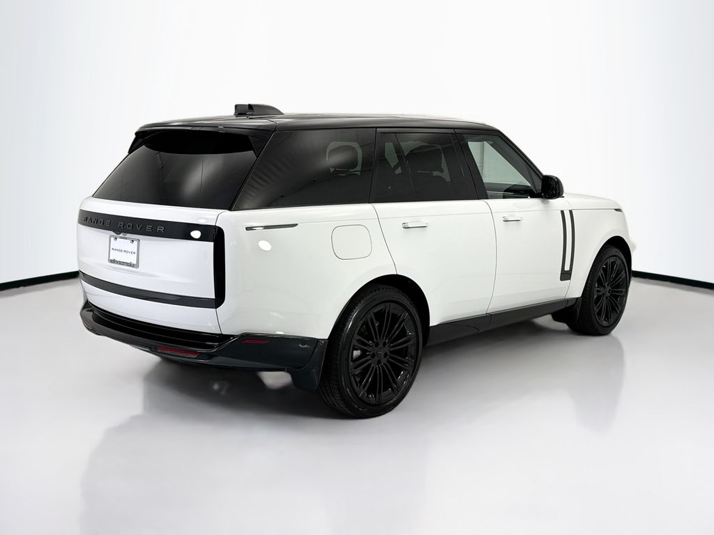 Thumbnail: 2026 Land Rover Range Rover - 5
