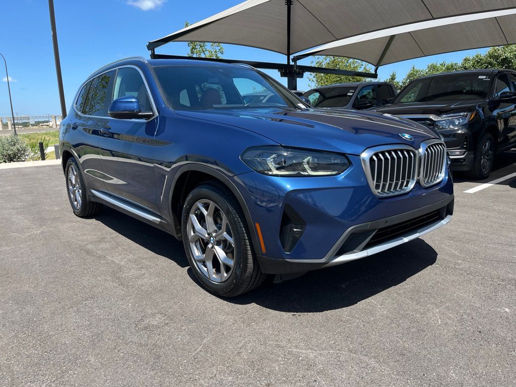 Thumbnail: 2022 BMW X3 - 3