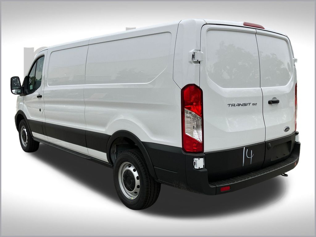 2025 Ford Transit photo 4