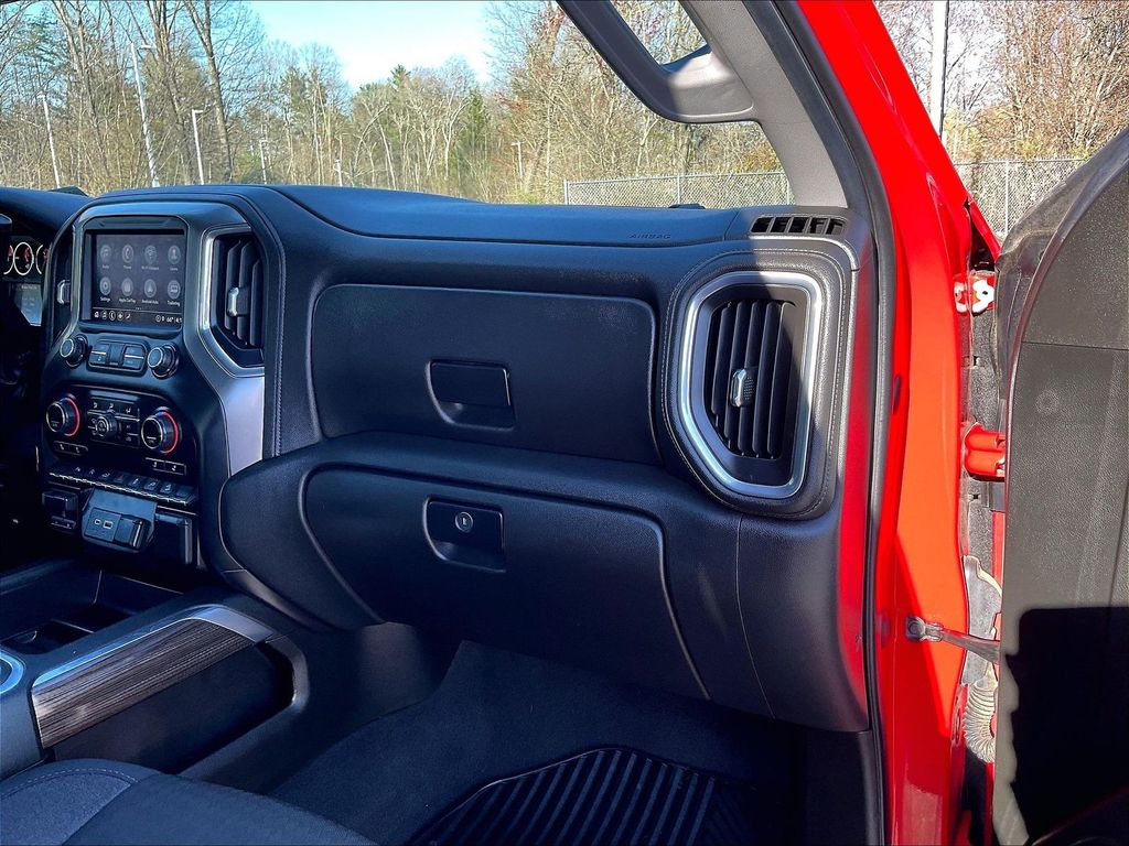 2021 Chevrolet Silverado 1500 — photo 13